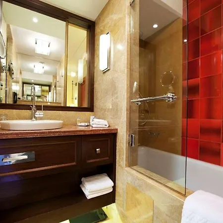 Doubletree By Hilton Cappadocia Отель Аванос